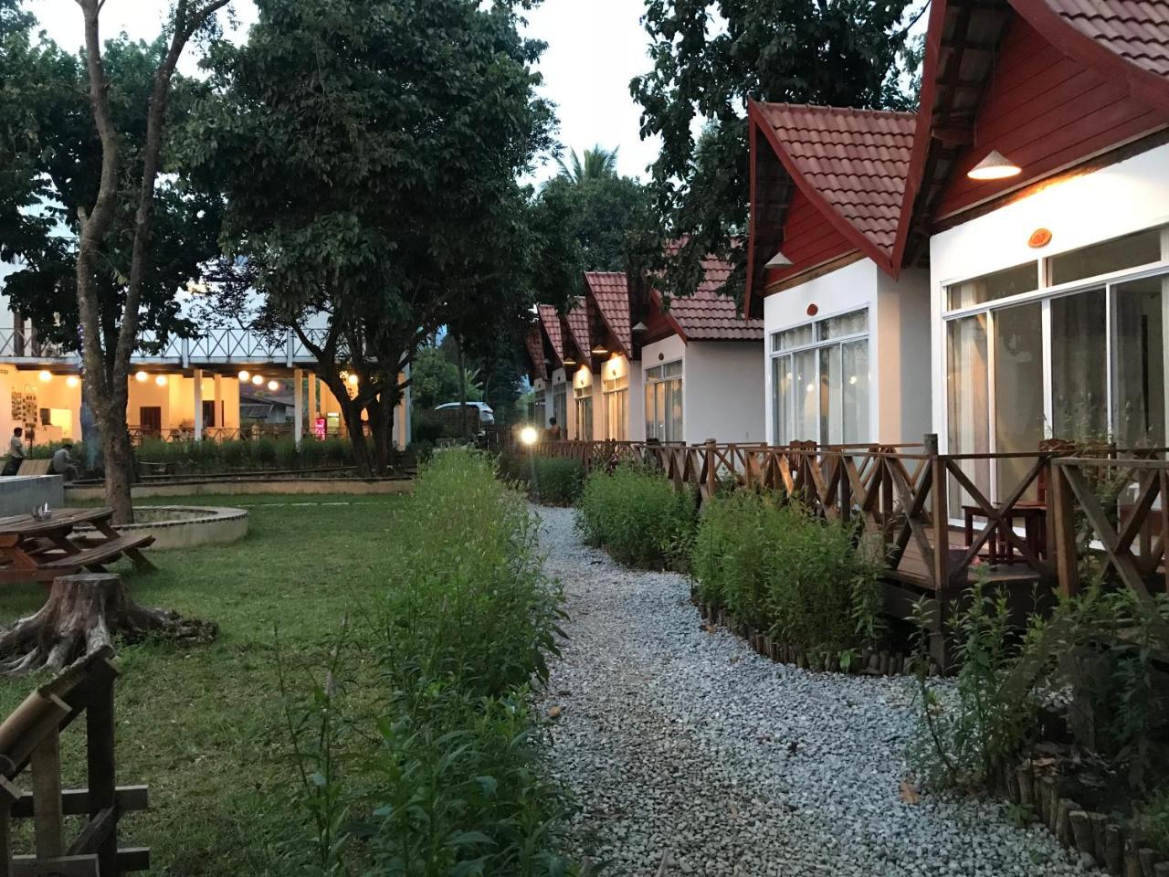 Jungle Paradise Vangvieng - Bungalows Vangviang Kültér fotó
