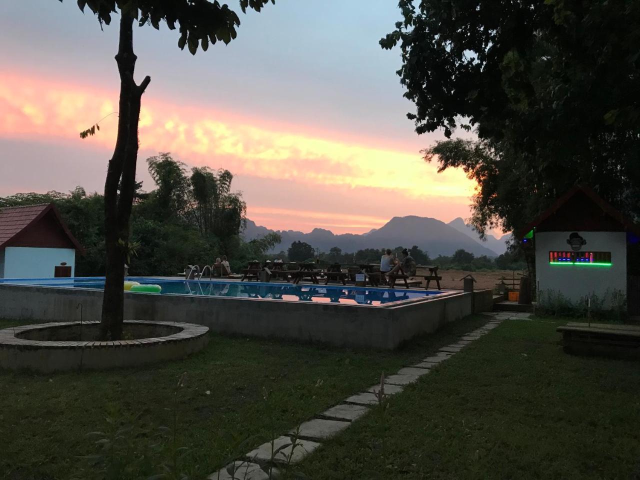 Jungle Paradise Vangvieng - Bungalows Vangviang Kültér fotó